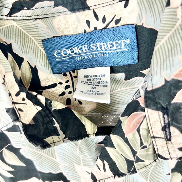 COOKE STREET - HONOLULU |🌴Palm Leaves Tropical Print Hawaiian Button-Up Shirt - Picture 6 of 8